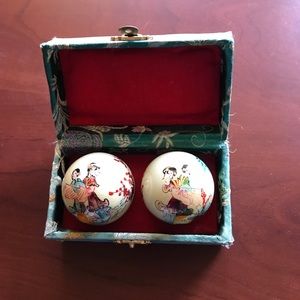 Set of 2 Japanese Chinese home decor singing ball painted vintage collectible
